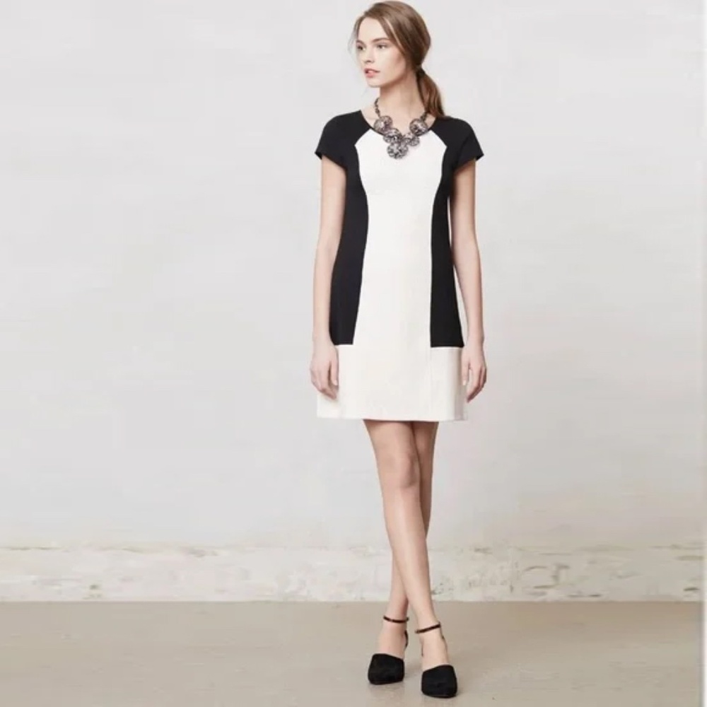 NWT. Maeve/Anthropologie Colorblock Black & Ivory Shift Dress, Size XS